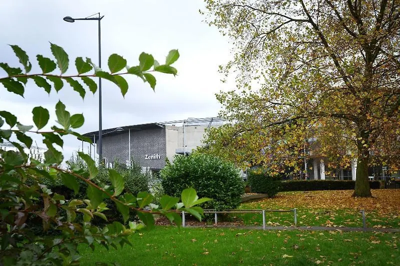 ****  Au 30 Lille Centre Grand Palais Aparthotel France